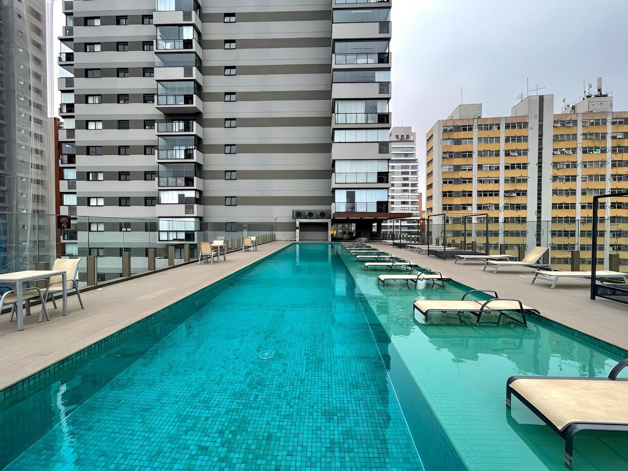 Vn Capote Valente: Conforto E Estilo Em São Paulo Luaran gambar